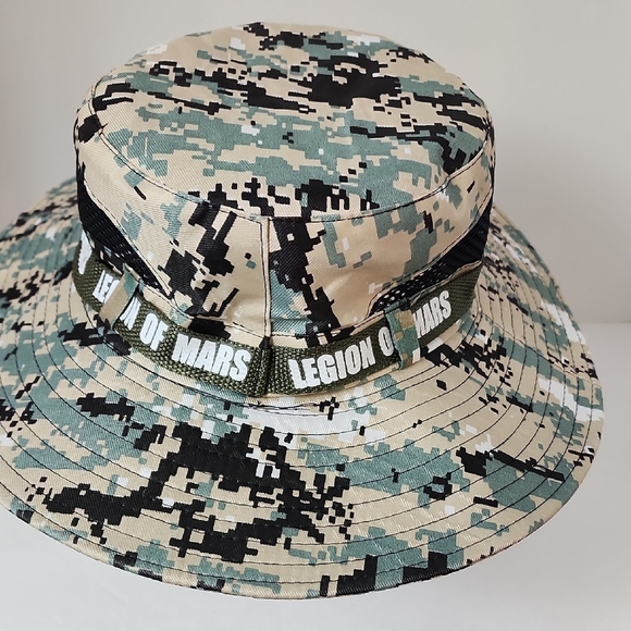 NWOT Legion of Mars Camouflage Bucket Hat with Chin Strap, size 22.5" - Picture 4 of 12